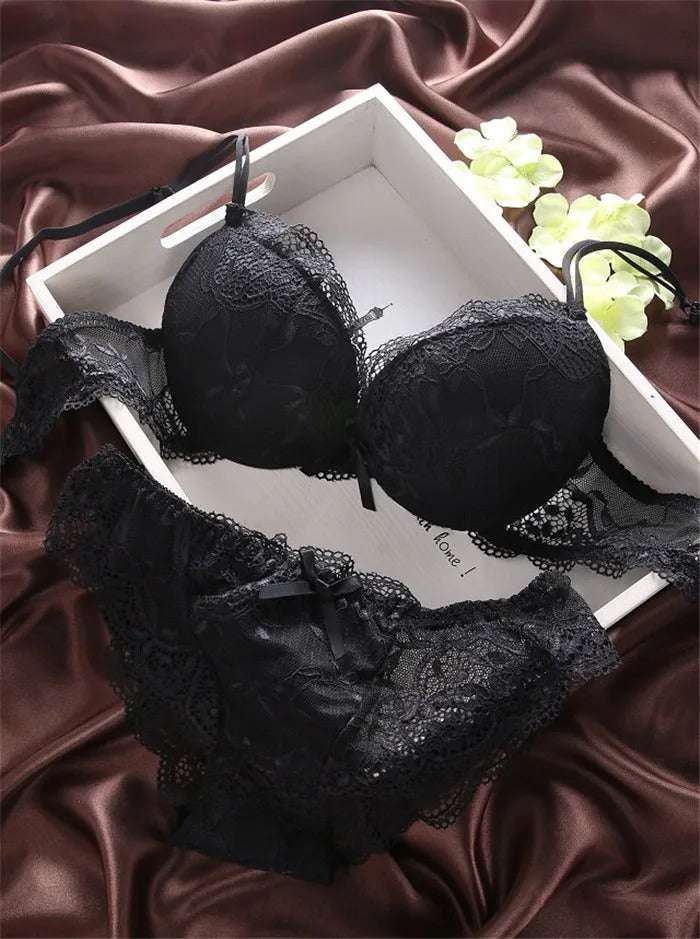Flourish Lavender Lace Bra – Push Up & Double Padded Floral Comfort (8856)