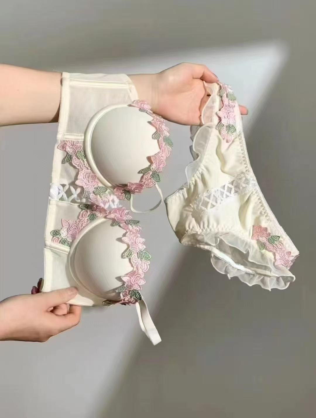 Flourish Green Blossom Lace Bra & Panty Set 115