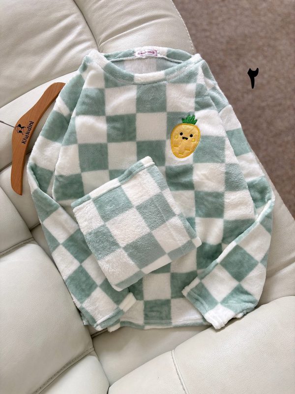 Flourish Cozy Fleece Loungewear Set β Ultra Soft Winter Night Suit