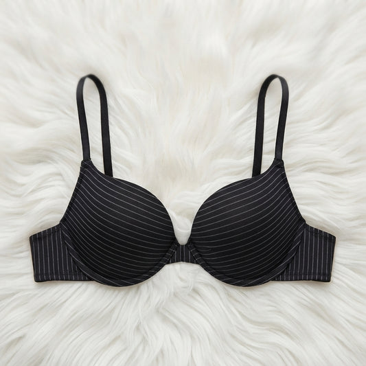 Pinstripe Front-Closure Push-Up Bra – Everyday Comfort & Seamless Style- 1501 Lining