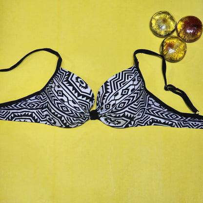 Flourish High Quality Zebra Printed Wired Push Up Adjustable Straps Back Closure Bra & Panty Set