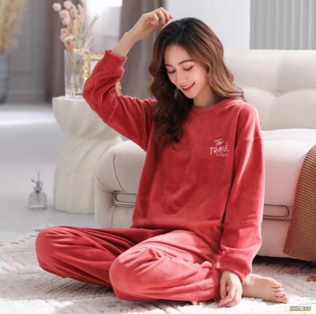 Flourish New Winter Korean Flannel Women Pajamas Set O-Neck Velvet Warm Pajama Set