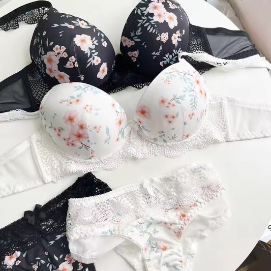 Flourish Floral Lace Bra & Panty Set – Padded Push-Up Design with Elegant Embroidery