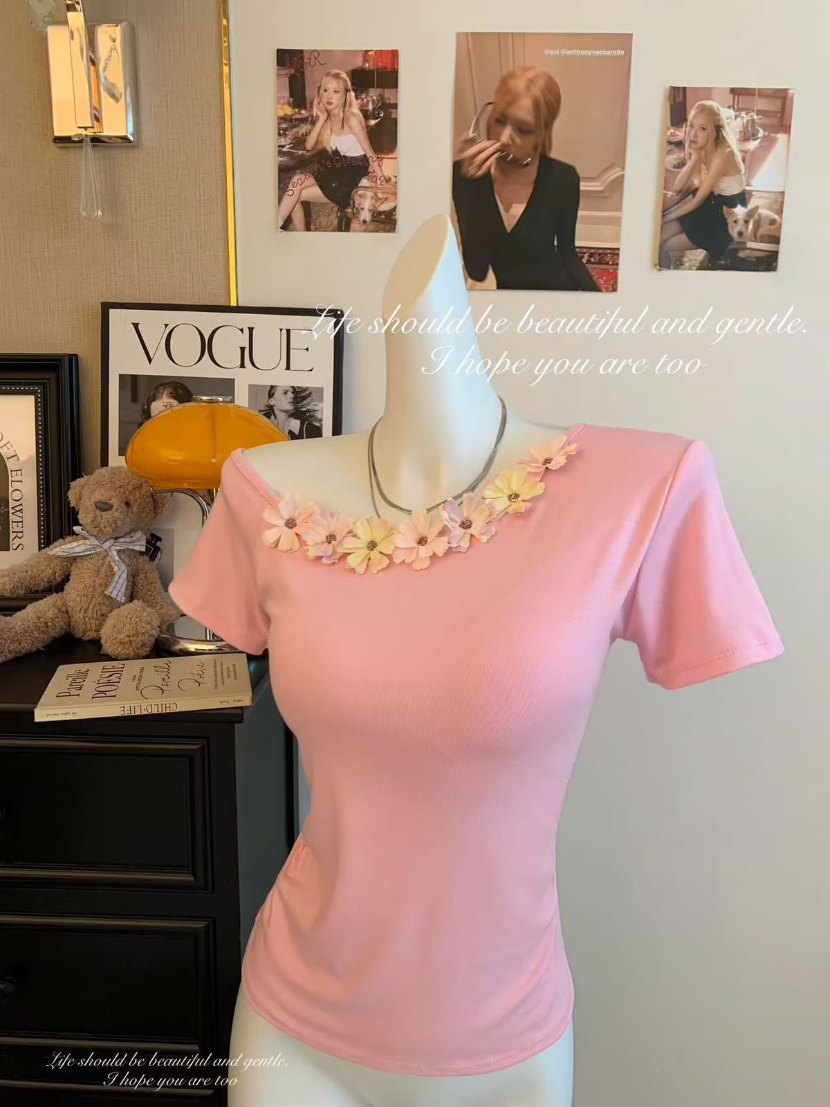 Women’s Padded Floral Neckline T-Shirt - Flower 5641