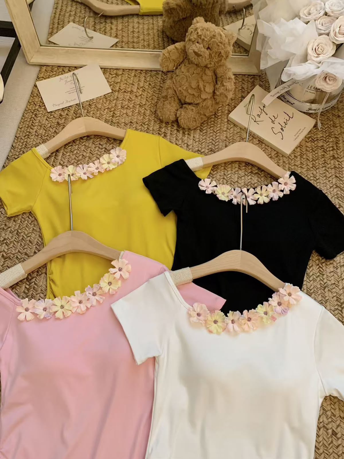 Women’s Padded Floral Neckline T-Shirt - Flower 5641
