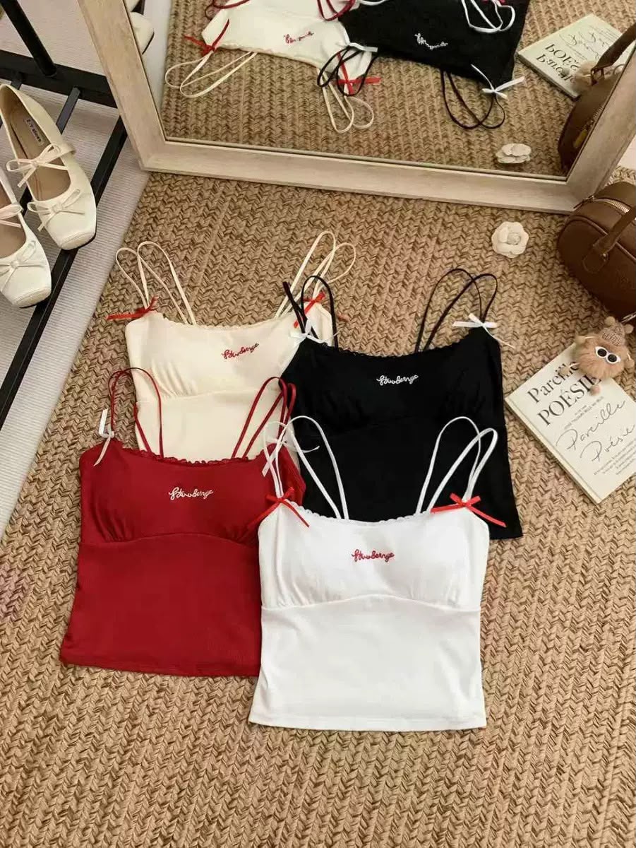 Casual Padded Strappy Crop Top with Letter Embroidery