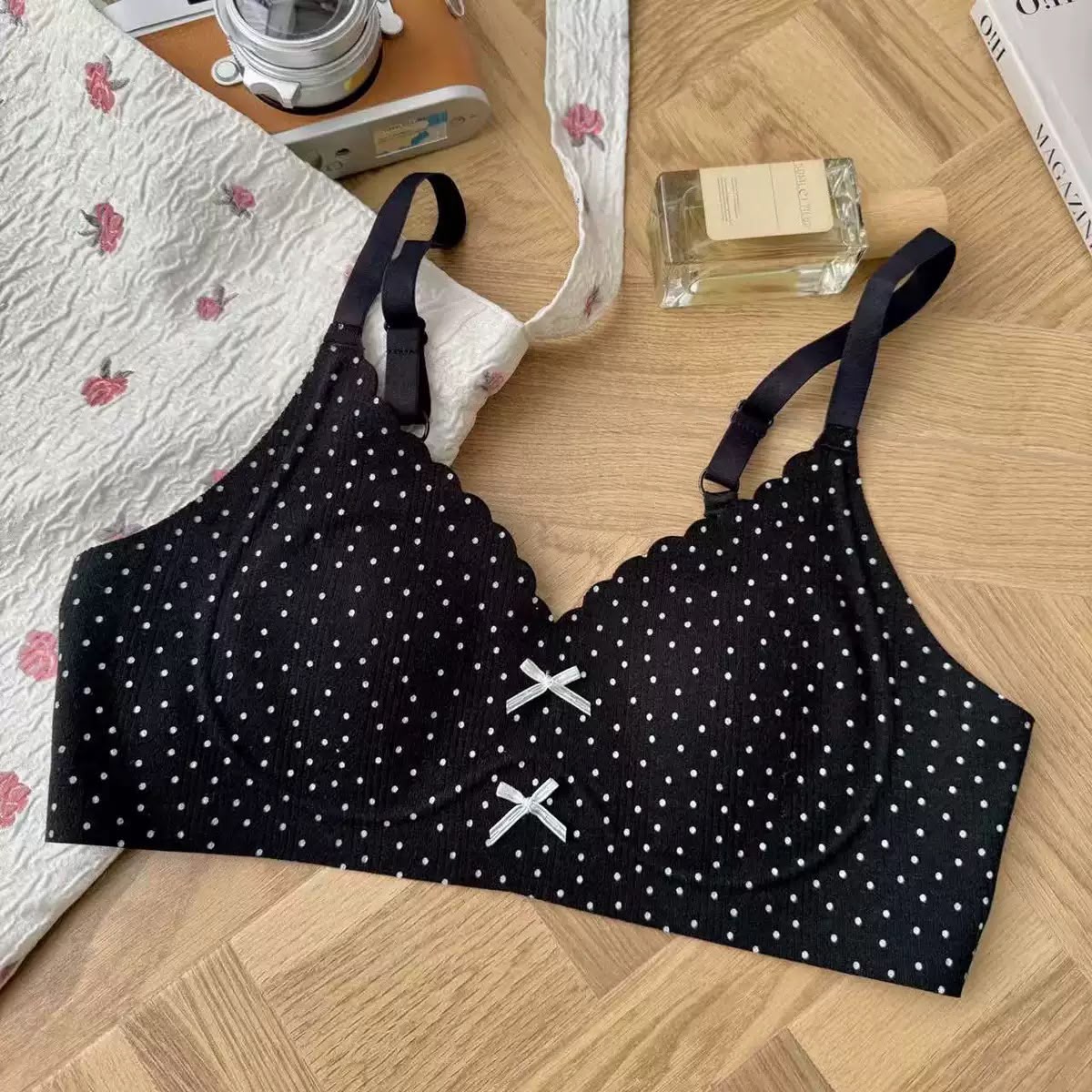 Soft Padded Wireless Comfort Bralette – All-Day Everyday Bra -802