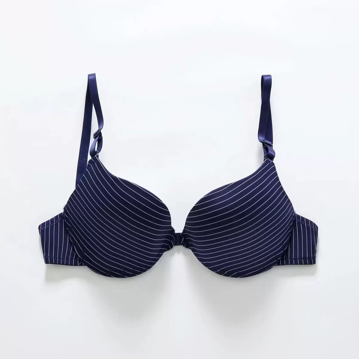 Pinstripe Front-Closure Push-Up Bra – Everyday Comfort & Seamless Style- 1501 Lining