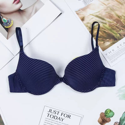 Pinstripe Front-Closure Push-Up Bra – Everyday Comfort & Seamless Style- 1501 Lining