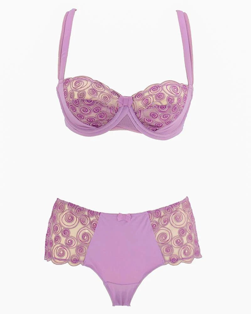 Flourish Leonisa Lace Non-Padded Wired & Demi Coverage Bra Panty Set