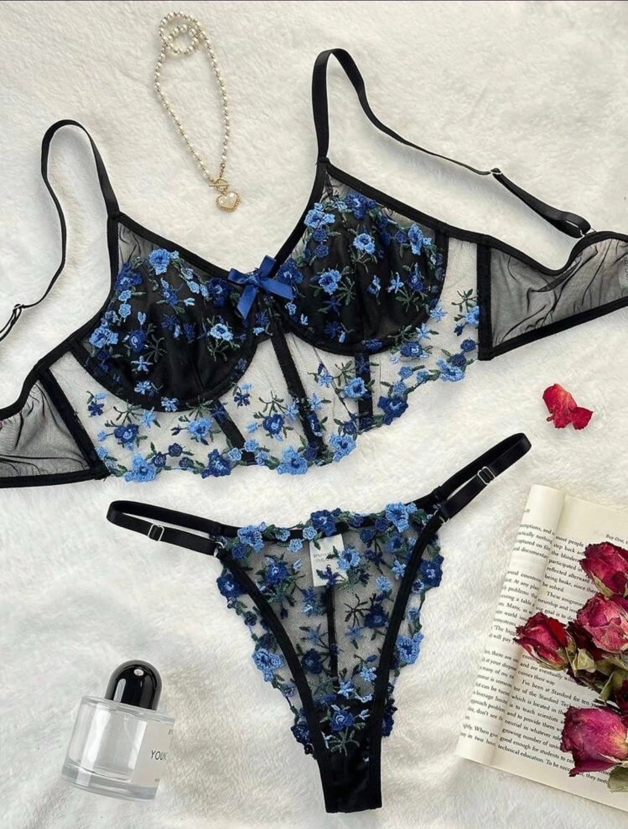 Flourish Beautiful Floral Embroidery Deep Red Lingerie Set, Vertical Bust Bra And Mesh G-String, Sexy Back Bra And Panty Set B023