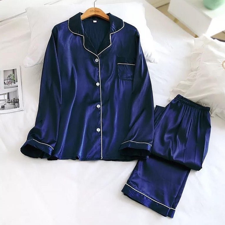 Silk Front Open Night Suit Two-Piece Night Suit Comfortable And Breathable Silk Simple French Style Silk Front Open Night Suit Two-Piece Night Suit Comfortable And Breathable Silk Simple French Style